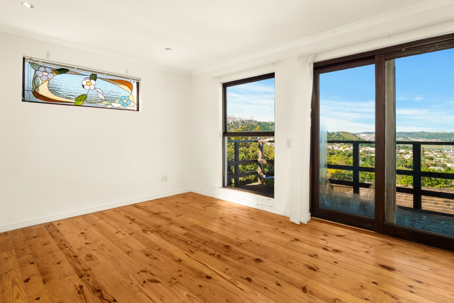 5 Bedroom Property for Sale in Heuwelkruin Western Cape